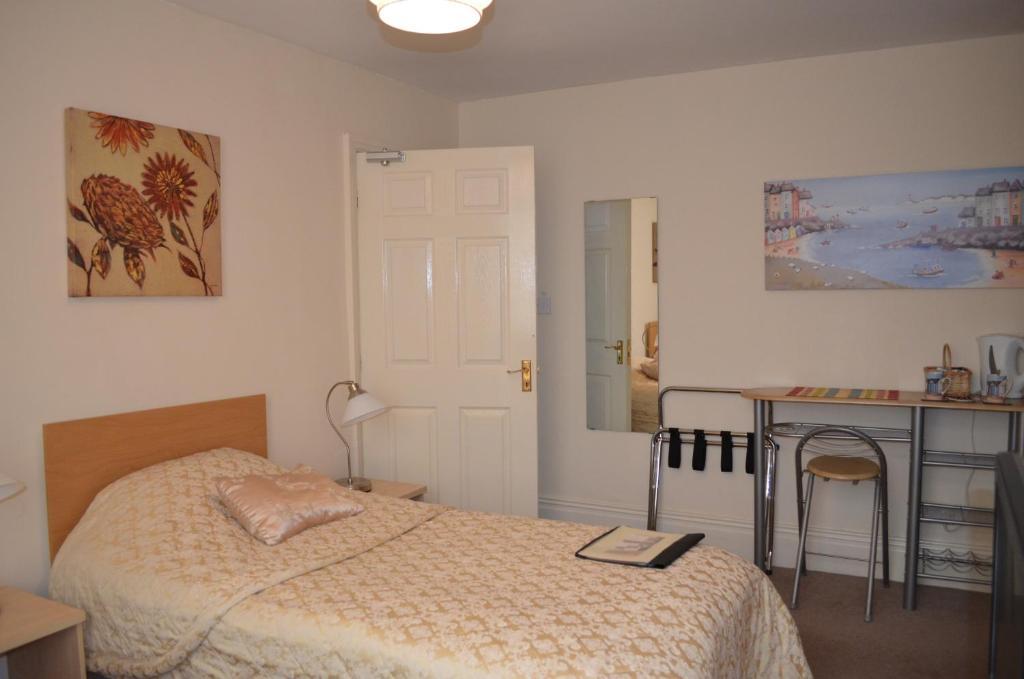 オールダム Oak House Bb Bed & Breakfast 部屋 写真