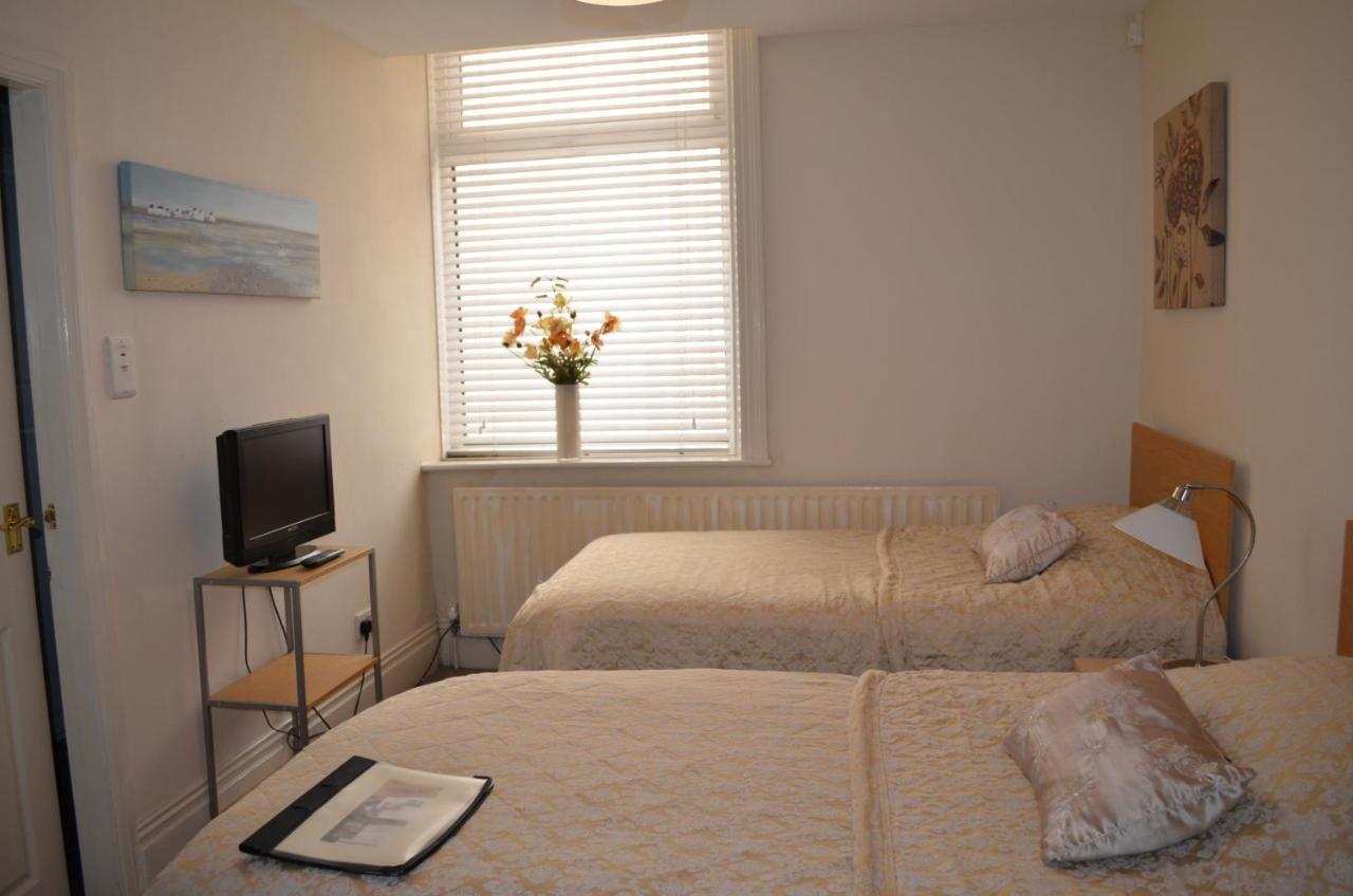 オールダム Oak House Bb Bed & Breakfast エクステリア 写真